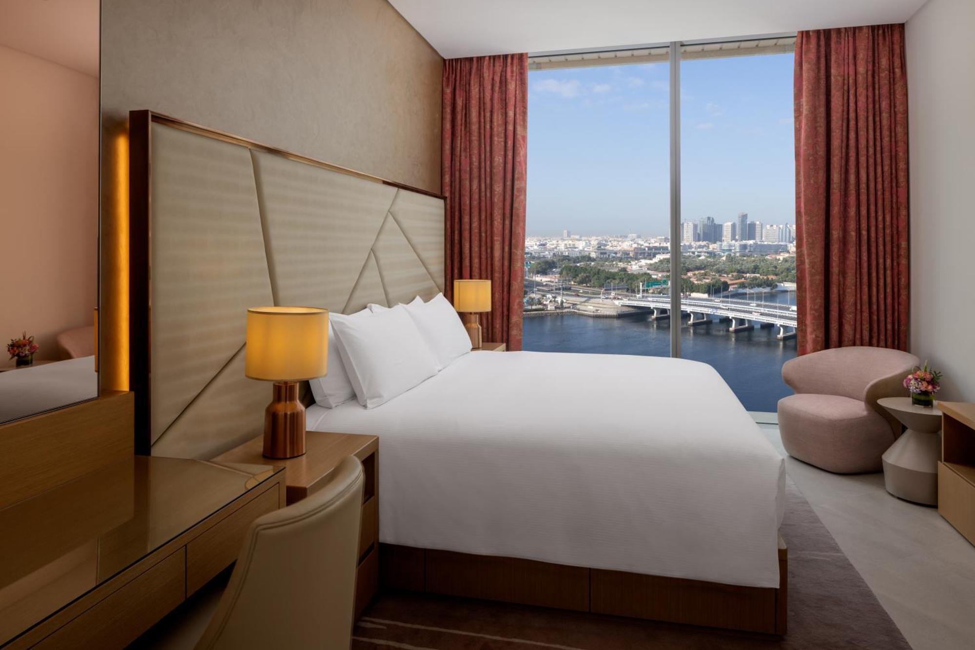 Hilton Dubai Creek Hotel & Residences Exterior photo
