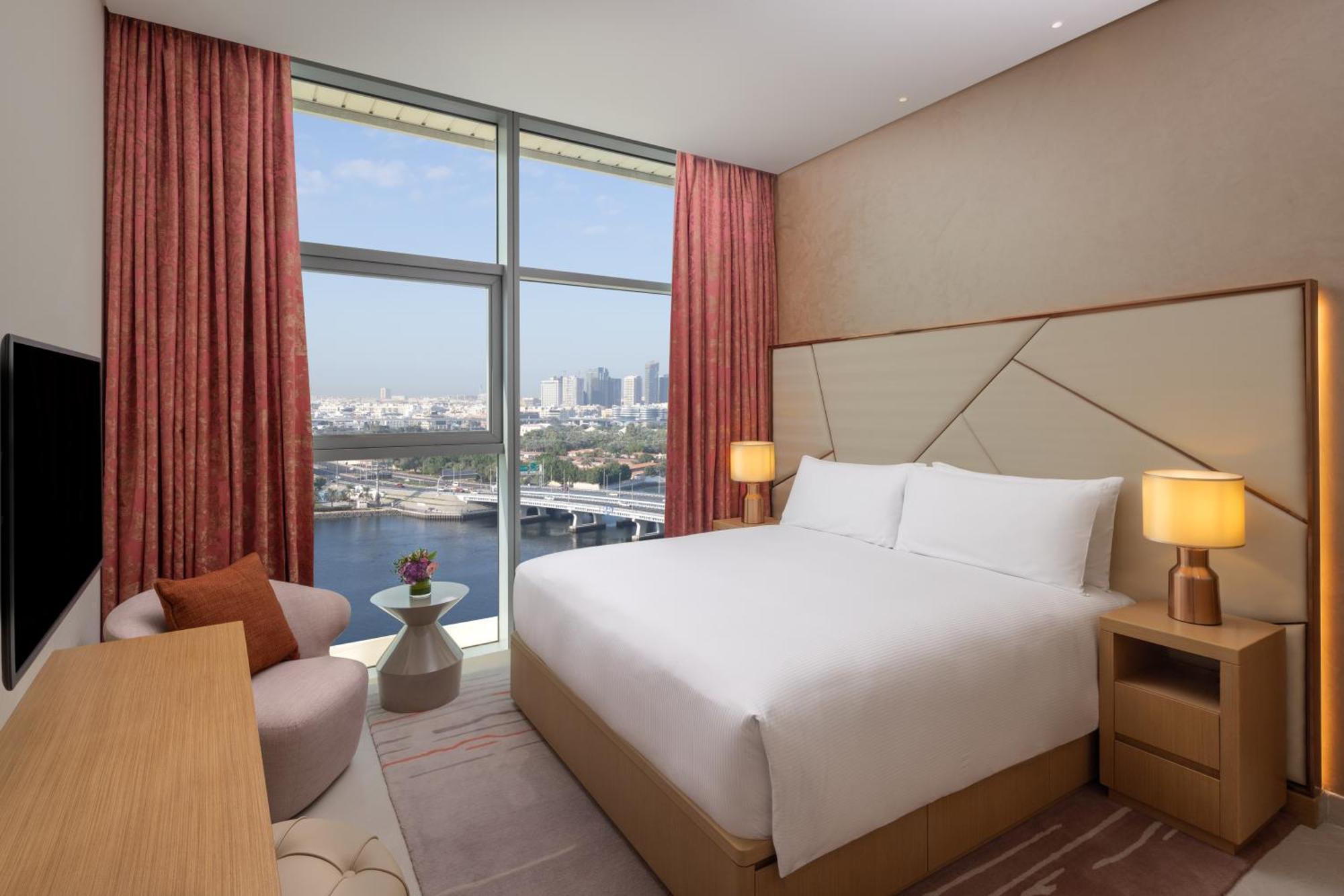 Hilton Dubai Creek Hotel & Residences Exterior photo
